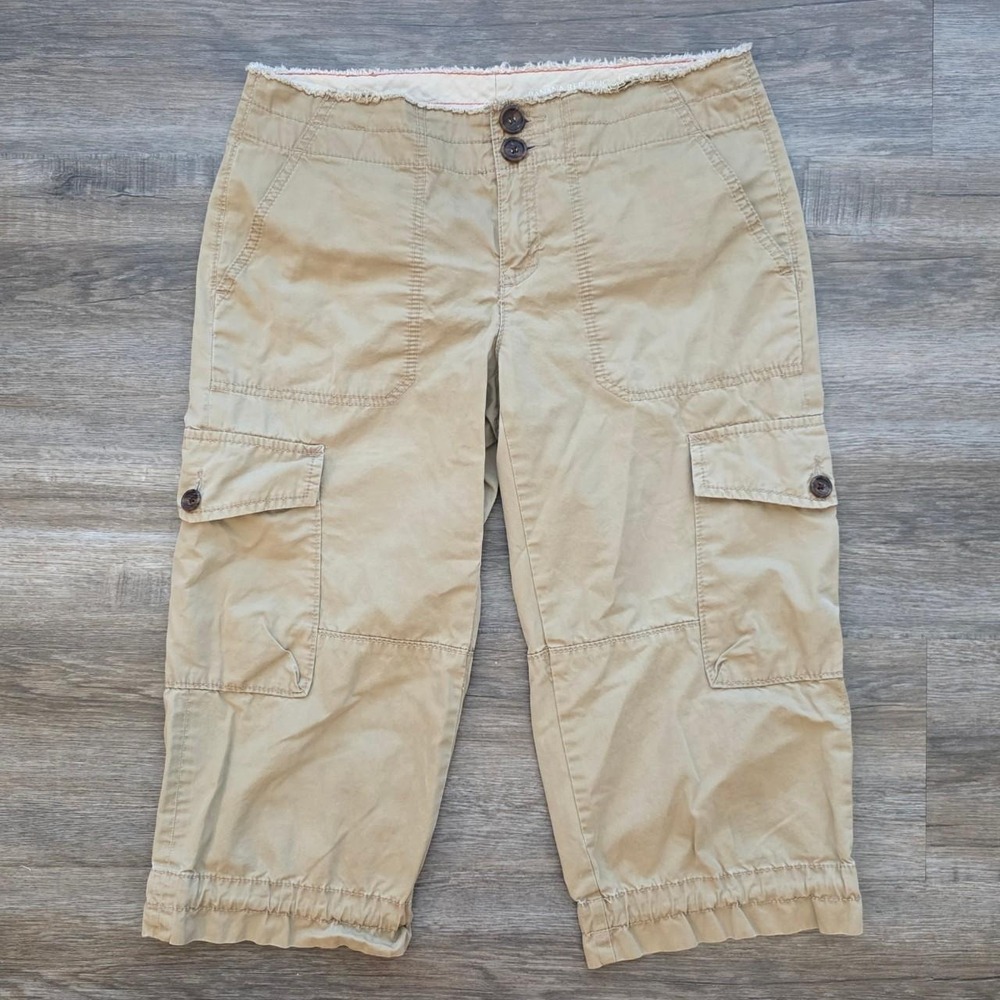 Banana Republic Vintage Y2K Khaki Cargo Capri Pants Tan Low Rise Size 4 388423